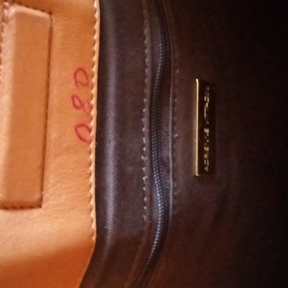 Large handbag - Picture 3 of 4